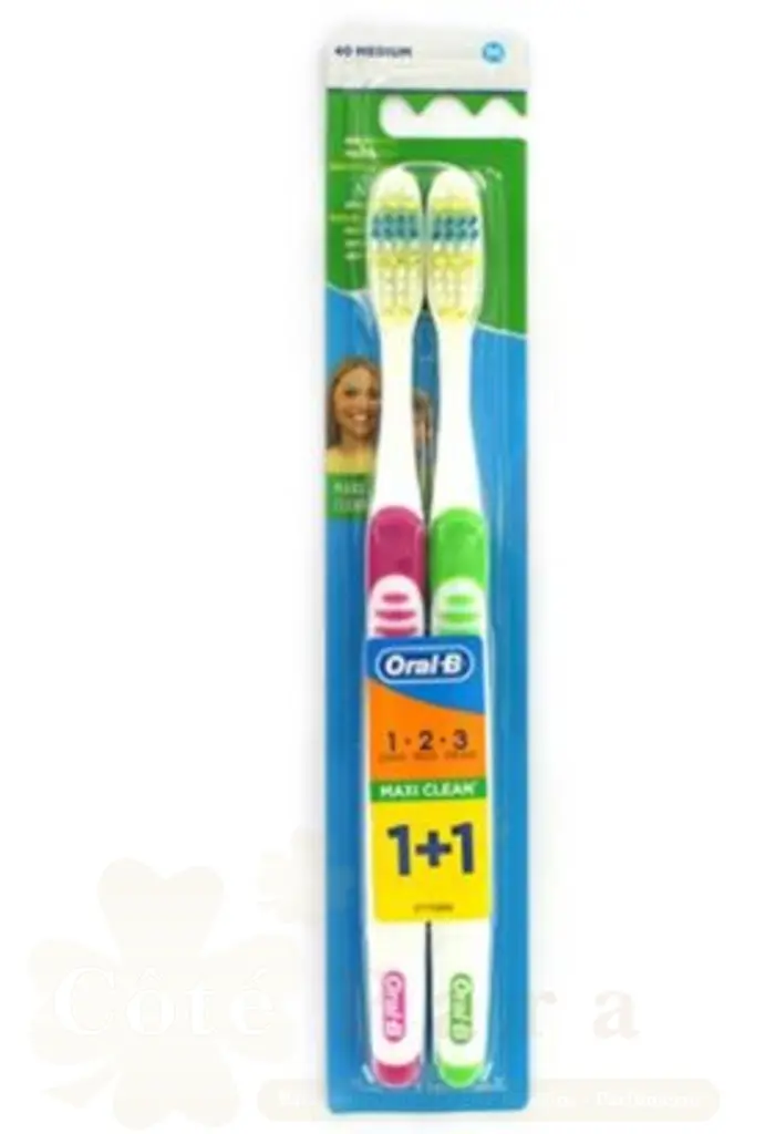 ORAL B BROSSE A DENTS 3 EFFECT NATURAL FRESH MEDIUM 1+1